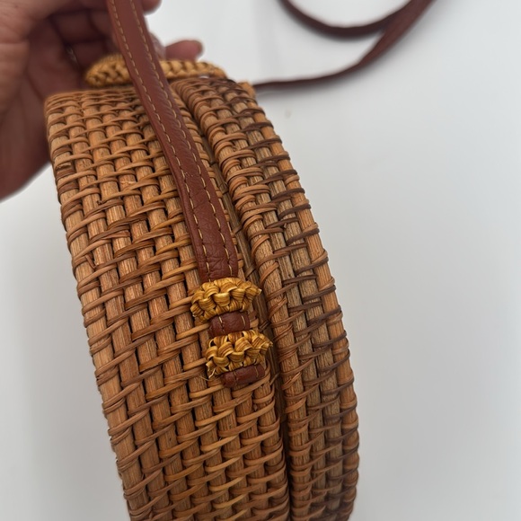 Brown Woven Round Rattan Crossbody Bag - Picture 12 of 16